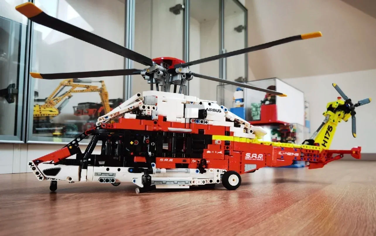 NEW IN STOCK Technical Airbus H175 Rescue Helicopter 42145 Model Building Block Bricks Toy For Kids Gift Motorised Functions